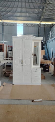 ទូដាក់ខោអាវ