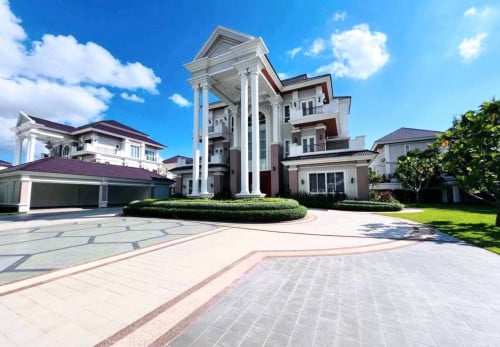 King villa for sale in beng hout 50M