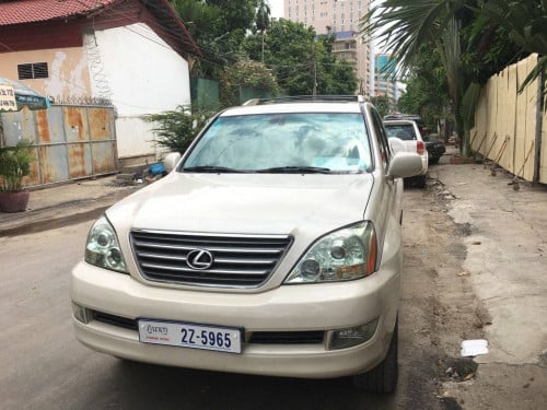 Lexus GX470 for rent