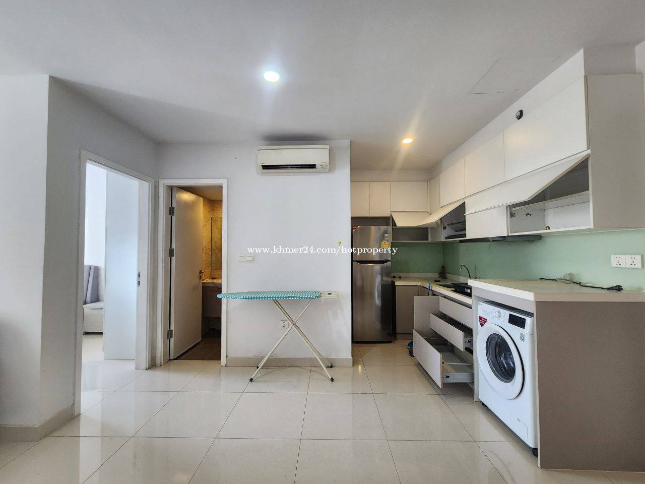 2 Bedroom For Rent at The Bridge Condo
