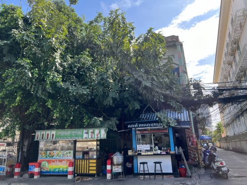 🏘 ផ្ទះអាជីវកម្មលក់ ទីប្រជុំជន ក្រោយក្រសួងមហាផ្ទៃ ជាប់និងសាលាភូមិន្ទរដ្នបាល