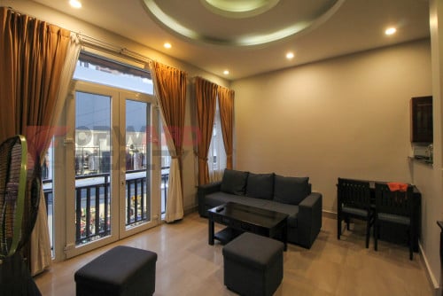 2 Bedrooms apartment available for rent in Toul Tompoung