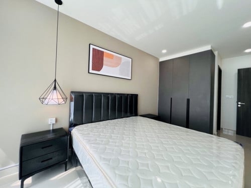 Luxurious 2 Bedroom For Rent  at The Peak  Tonle Bassac