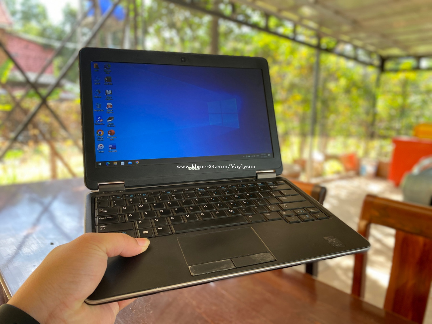 送料無料 軽量モバイル ノートパソコン 中古動作良品 12.1型 DELL