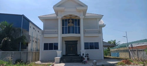 វីឡា ជួល 4000$