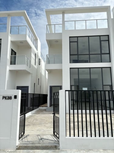 វិឡាភ្លោះMorgan park villa (6A)