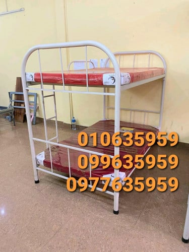 Bed with 2mattresses (9cm)