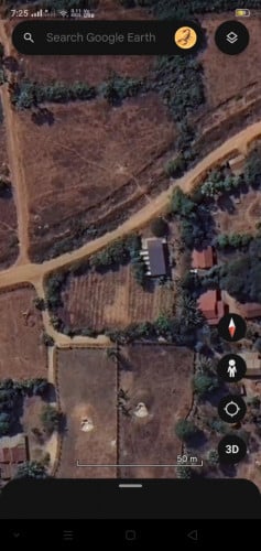 ដីនិងផ្ទះលក់បន្ទាន់ដីទីតាំងល្អក្បែរផ្សារសាលារៀន