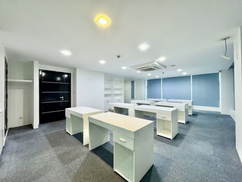 COZY OFFICE SPACE FOR RENT ☘️