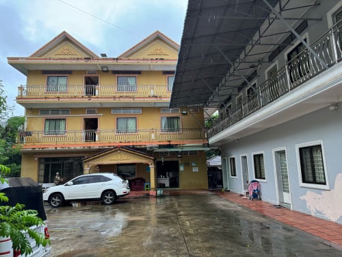 ផ្ទះសំណាក់បញ្ញាចន្ទ័រះយេីងមានបន្ទប់ជួលខែ Room Available for Monthly Rent