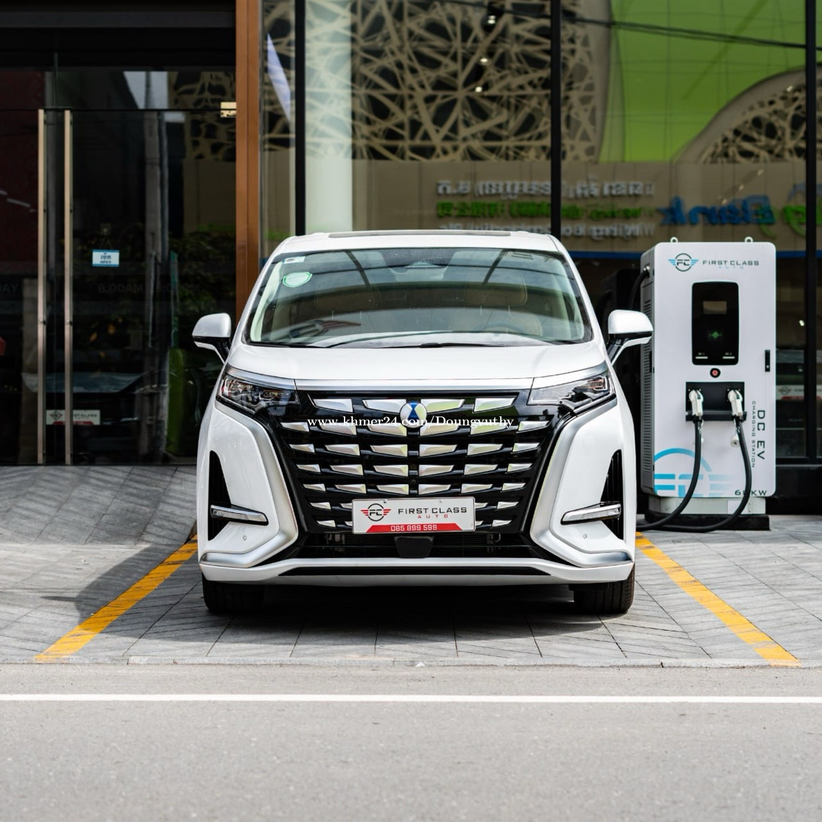 New Denza D9 DMi AWD range 1050km 2024 price $105000 in Boeng Keng Kang ...
