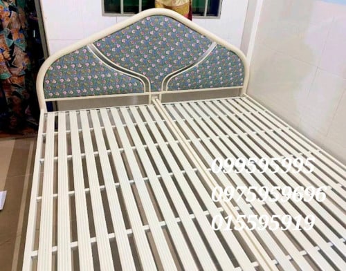 ម៉ូតថ្មី គ្រែក្បាលផ្កា 1.8mx2.0m