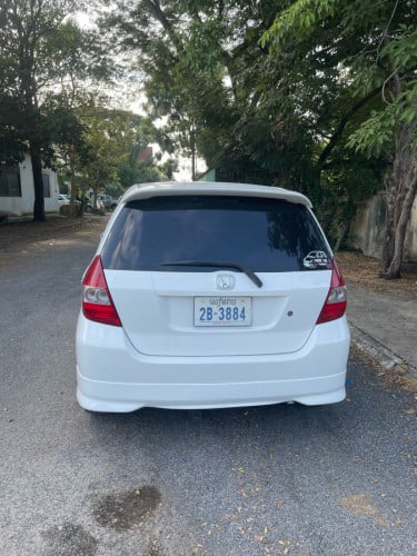 Honda Fit 2006 ស៊ីសាំងតិចស្រួលជិះ
