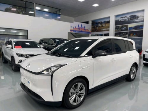 奔腾电车MPV 420KM