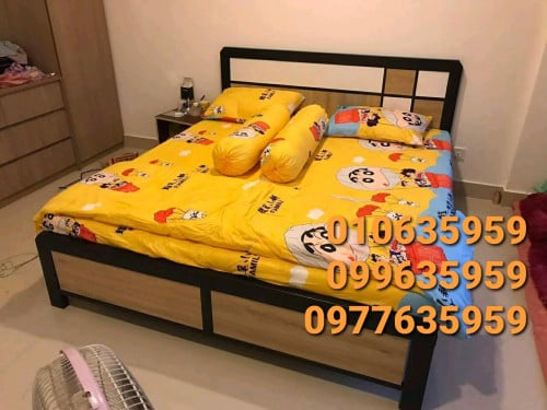 set Bed with mattress (as the same picture)