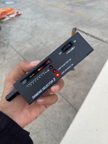 ម៉ាសុីនពិនិត្យពេជ្យ💎💍