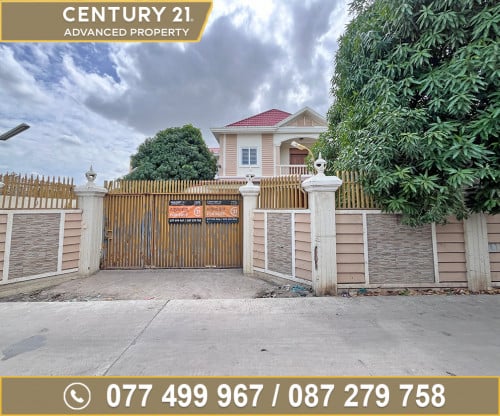 🏘ផ្ទះវីឡា (Villa) នៅជិតបុរី ភ្នំពេញថ្មី គ្រីស្តាល់ផាក​ ត្រូវការលក់បន្ទាន់ខ្លាំង