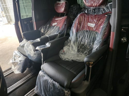 MPV GAC GN8 For Rent Full Master: Yamaha Speaker with 180 degree back Mirror