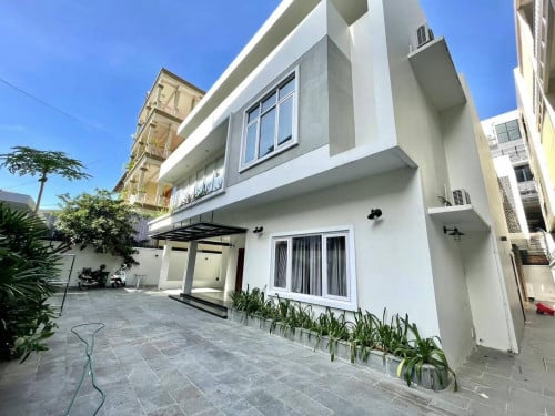 New Villa for Rent in BKK