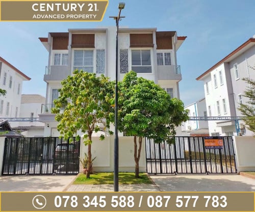 🏡វីឡាភ្លោះ (Twin-A) សម្រាប់ជួល នៅក្នុង បុរីឌឹផ្លរ៉ា 6A (បាក់ខែង) ខណ្ឌជ្រោយចង្វារ