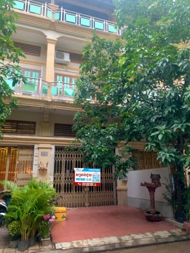 FOR RENT ផ្ទះជួលក្បែរផ្សារបឹងបៃតង/AEON II