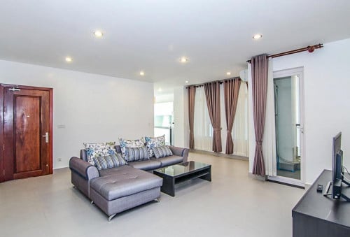 Cozy apartment two bedrooms with gym for rent near Russian market