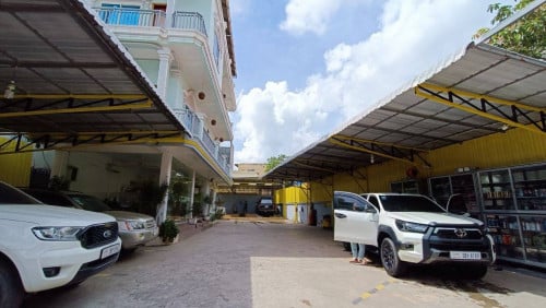 ការ៉ាសលាងឡាន សំរាប់លក់