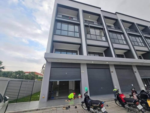 2 Flats For Rent In Borey Chipmong Grand