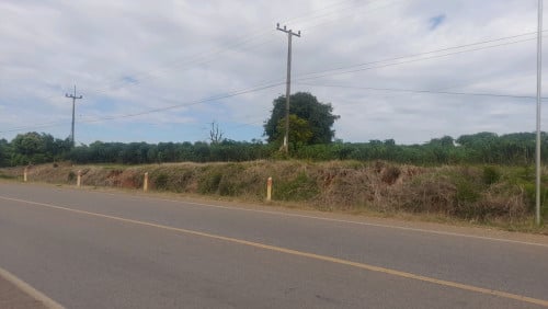 ដីនៅជាប់ផ្លូវជាតិ 57 ក្បែក្រុមហ៊ុន ស៊ីភី និង ក្រុមហ៊ុនចិន។