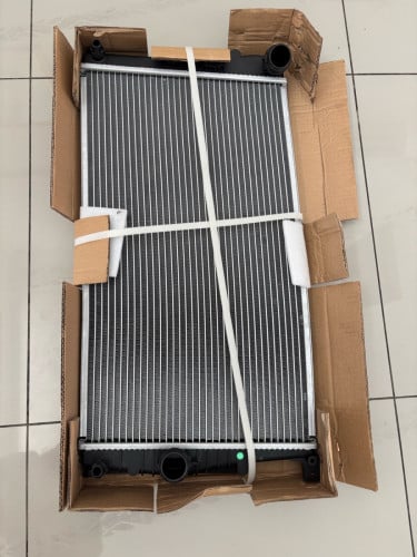 ធុងទឹក bmw 2012 - 2020