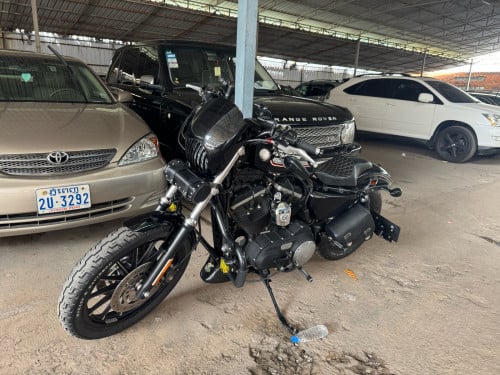 Harley 883R Sporter លក់បន្ទាន់