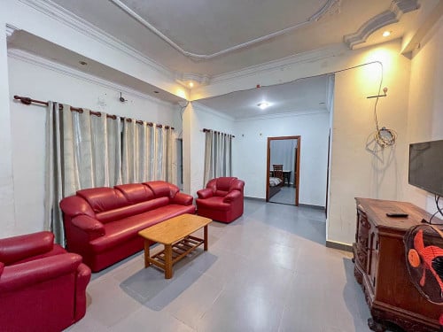 Two bedrooms with fully furnished for rent at Phsar Deum Thkov