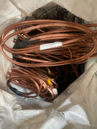 យើងខ្ញុំទទួលទិញគ្រប់ប្រភេទអីវ៉ាន់អេតចាយ