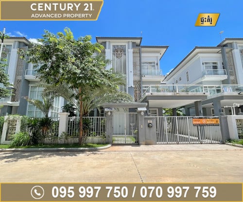 🏘វីឡាឃ្វីន (Queen Villa) ក្នុងបុរី វ៉ារីណា​ ដឹសែនសុខ ត្រូវការលក់បន្ទាន់ខ្លាំង
