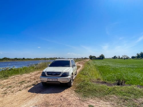 40m x 85m ដីជាប់ព្រែក និងទល់បឹងធម្មជាតិ ឡានបើកដល់ក្បាលដី