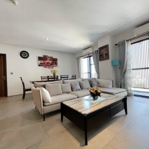 Luxuary condo near Global House