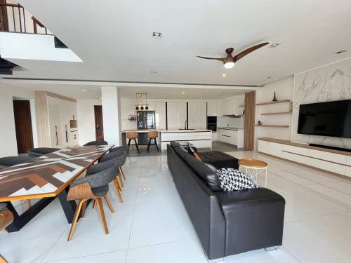 Luxury Penthouse fo rent Near Aeon Mall 2