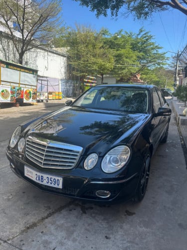 Mercedes E280 2009  70000KM ORIGINAL
