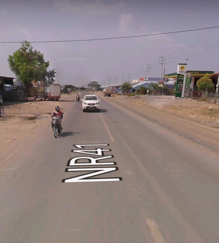 Land for sell on national road41