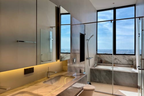 Luxuary penthouse near new Airport