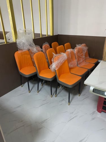 កៅអីពូកក្រាស់