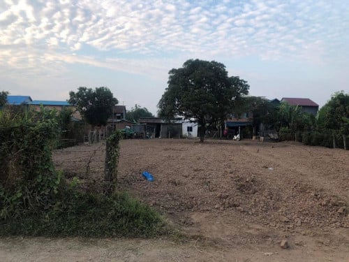 ដីលក់នៅក្រុងអរិយ្យក្សត្រ