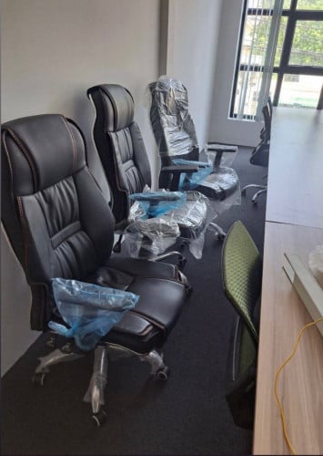 កៅអីប្រធាន