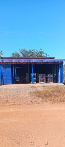 ដីនឹងឃ្លាំងលក់បន្ទាន់40000មុឺនចចា