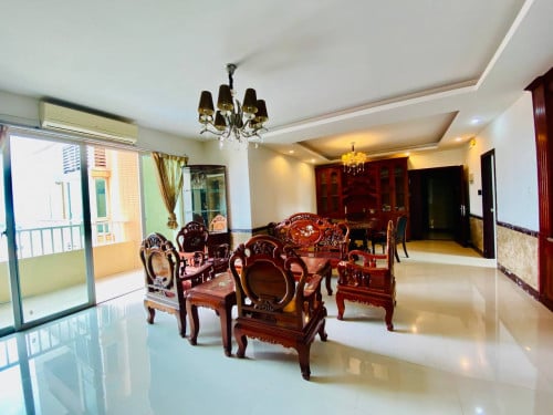 3bedroom for rent at Rose condo in Tonle Bassac area