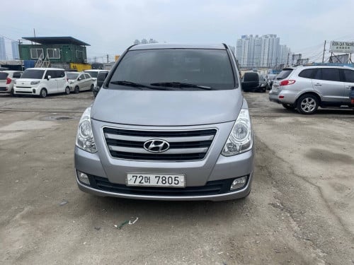 Hyundai Starex VGT 2017 ពាក់កណ្ដាលហ្វូល