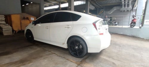PRIUS 2010 white