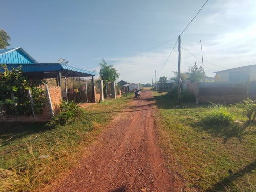 ដីលក់ ក្បាល១០*20