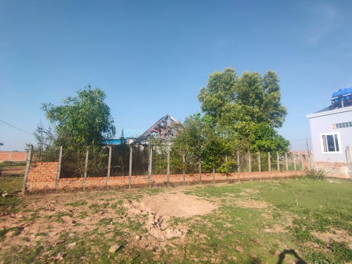 ដីលក់ ក្បាល១០*20
