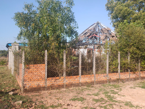 ដីលក់ ក្បាល១០*20